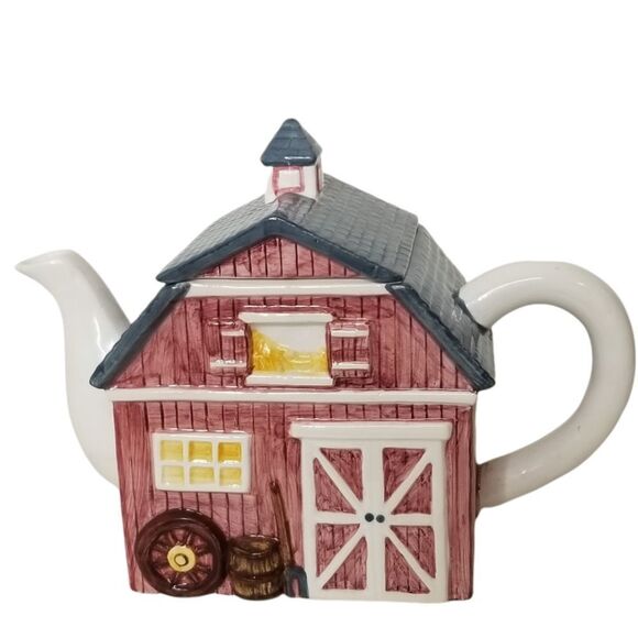 RED Barn Teapot Ceramic - Picture 1 of 12